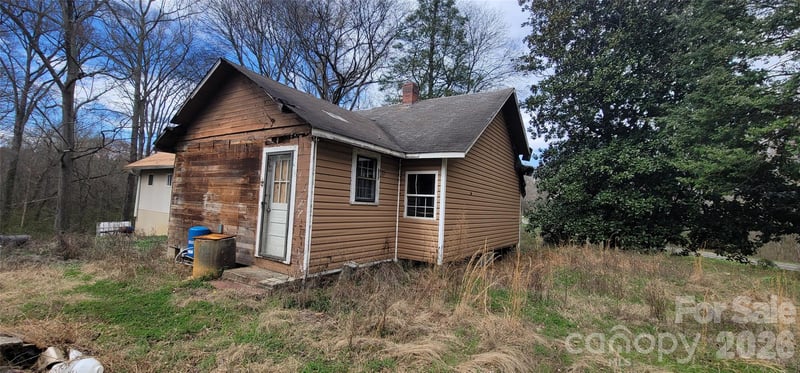 1939 River Rd, Lincolnton, NC 28092