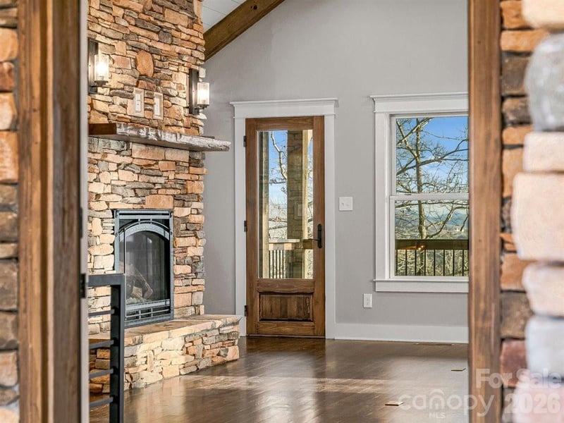 17 Denali Dr, Asheville, NC 28806