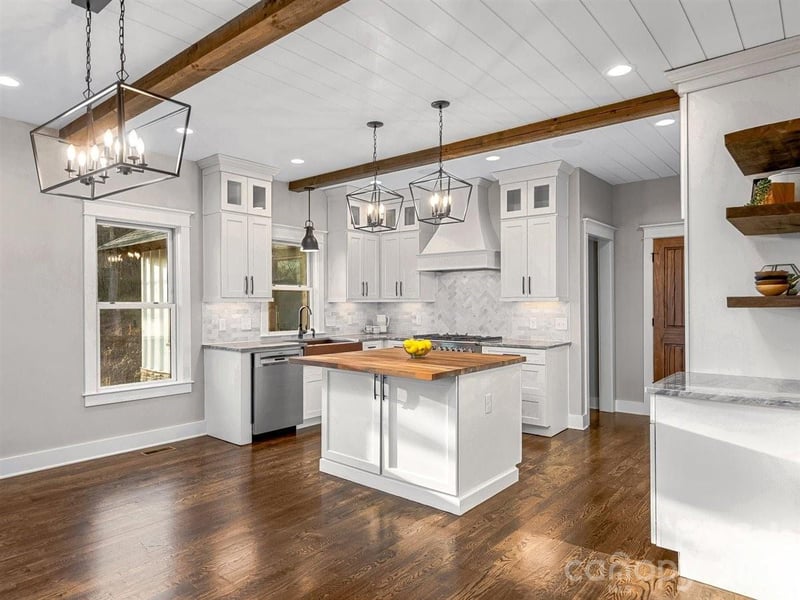 17 Denali Dr, Asheville, NC 28806