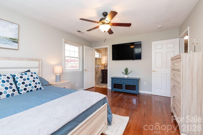 143 Devonwood Dr, Marion, NC 28752
