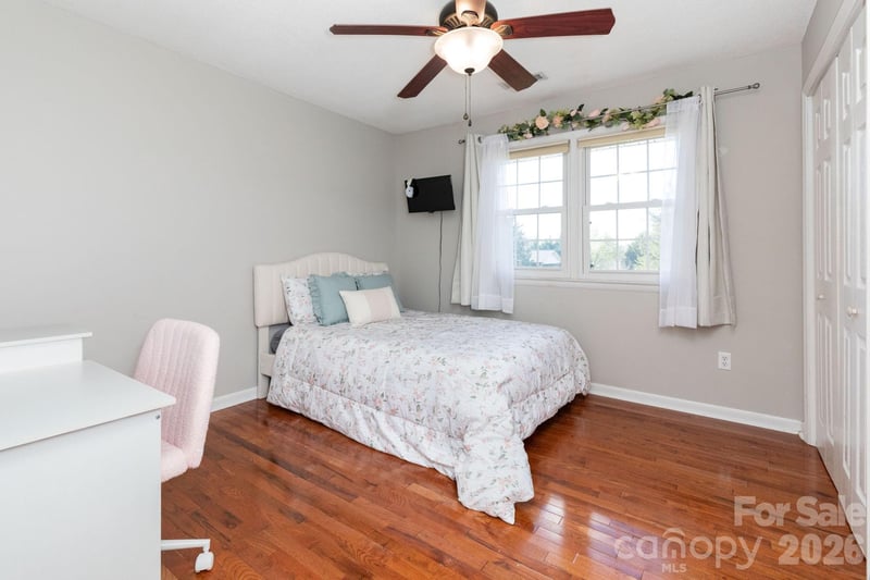 143 Devonwood Dr, Marion, NC 28752