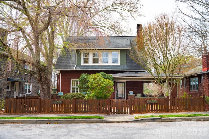 59 Forest Hill Dr, Asheville, NC 28803