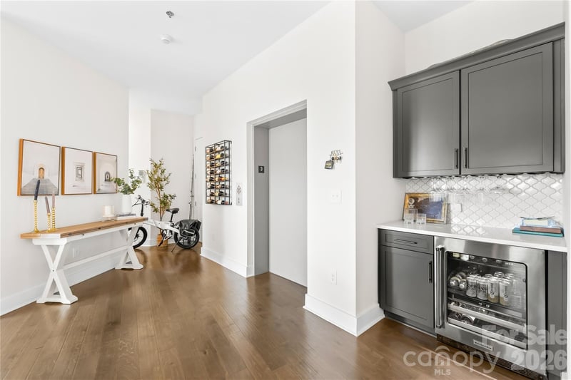 501 37th St #E, Charlotte, NC 28205