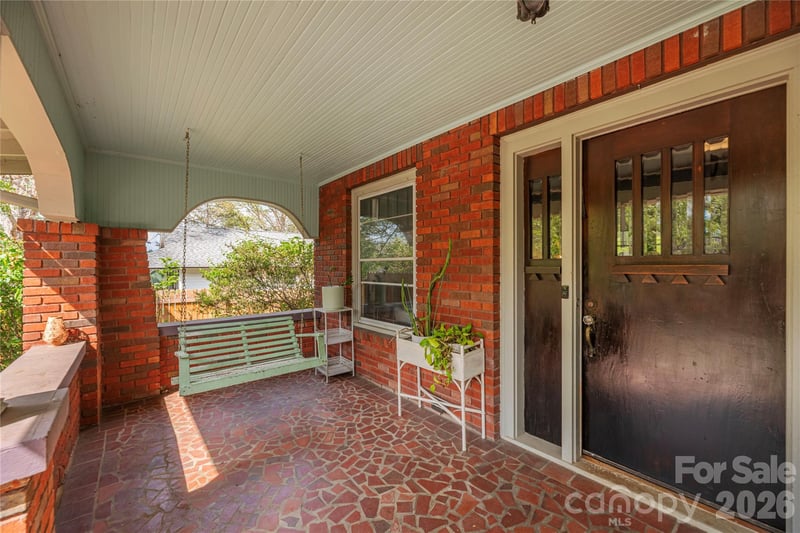 12 Oteen Church Rd, Asheville, NC 28805