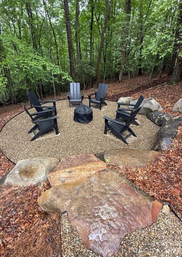 558 Poplar Crest Dr, Pisgah Forest, NC 28768