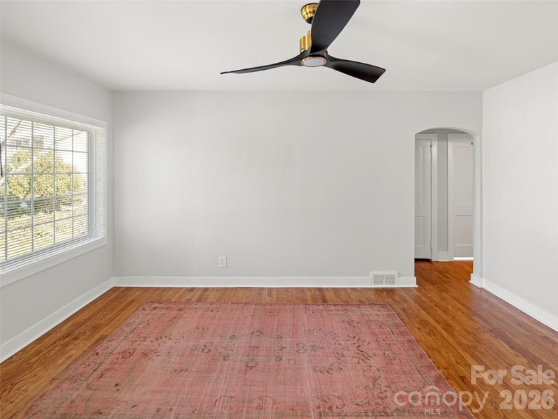 9 Woodward Ave, Asheville, NC 28804