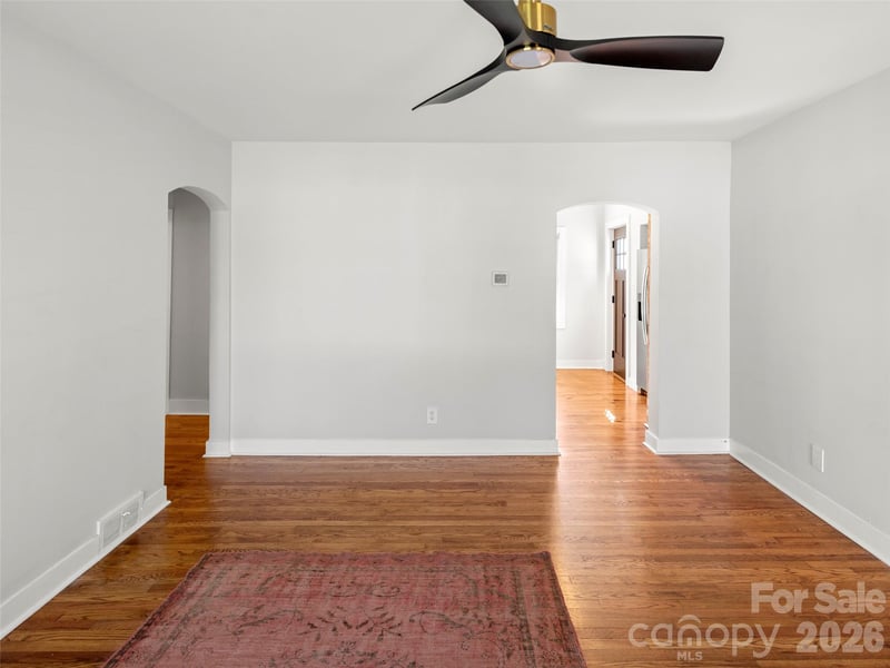 9 Woodward Ave, Asheville, NC 28804