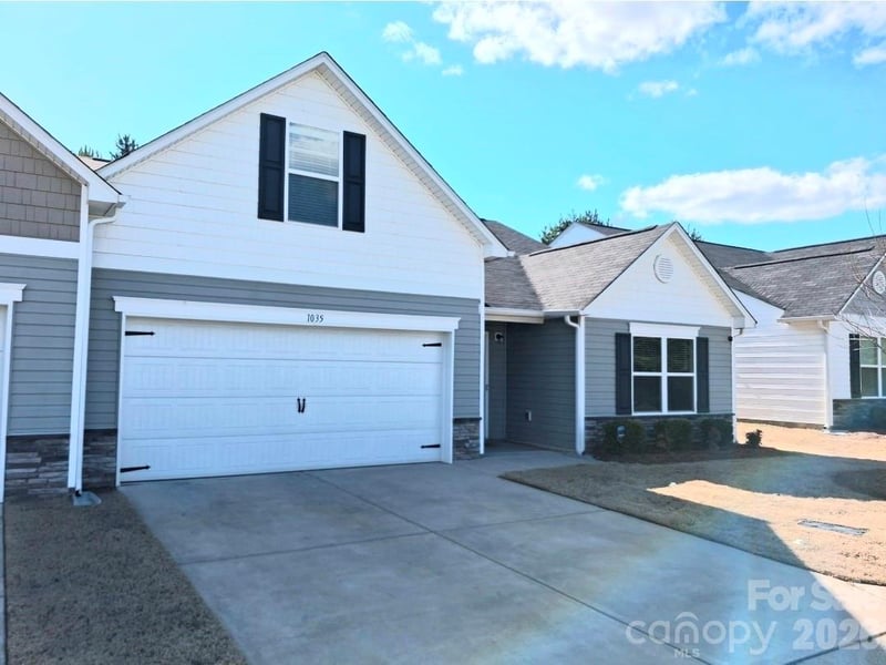 1035 Silvertrace Dr, Salisbury, NC 28144