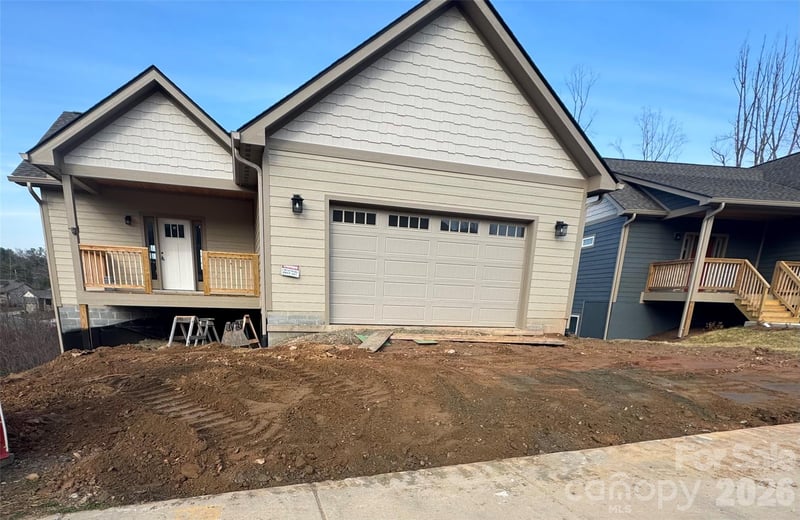 21 Sandstone Dr, Weaverville, NC 28787