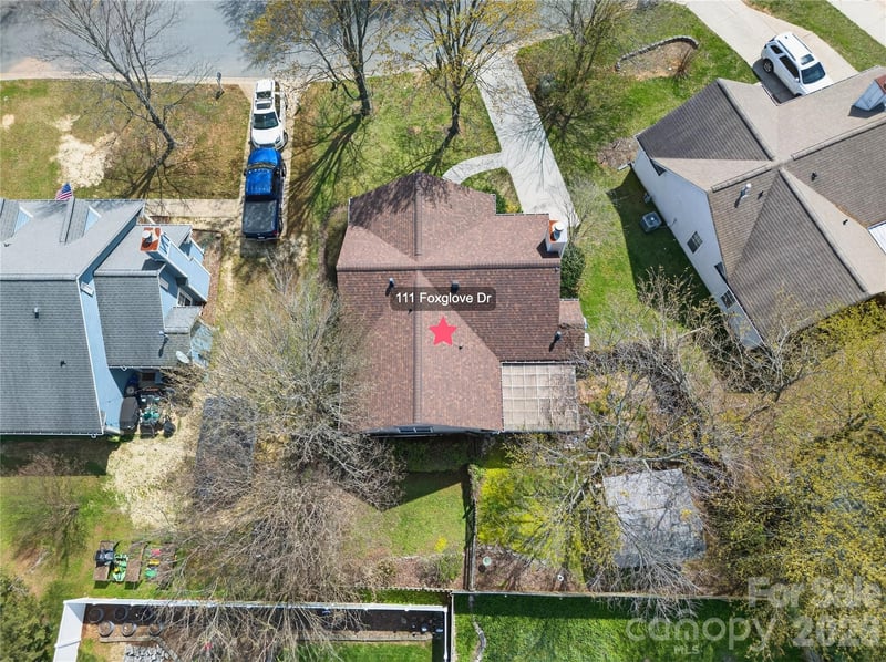 111 Foxglove Dr, Mooresville, NC 28115