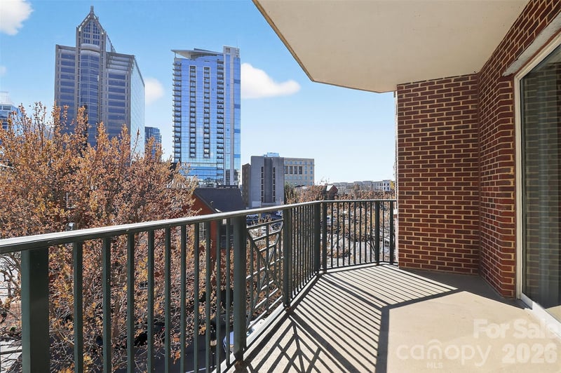 300 5th St #413, Charlotte, NC 28202