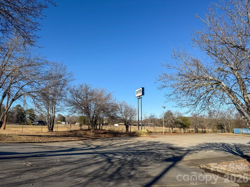 619 Oakland Rd, Spindale, NC 28160