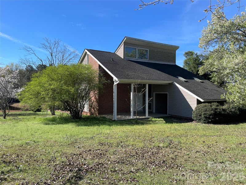 6174 Center Grove Rd, Kershaw, SC 29067