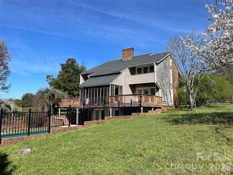 6174 Center Grove Rd, Kershaw, SC 29067