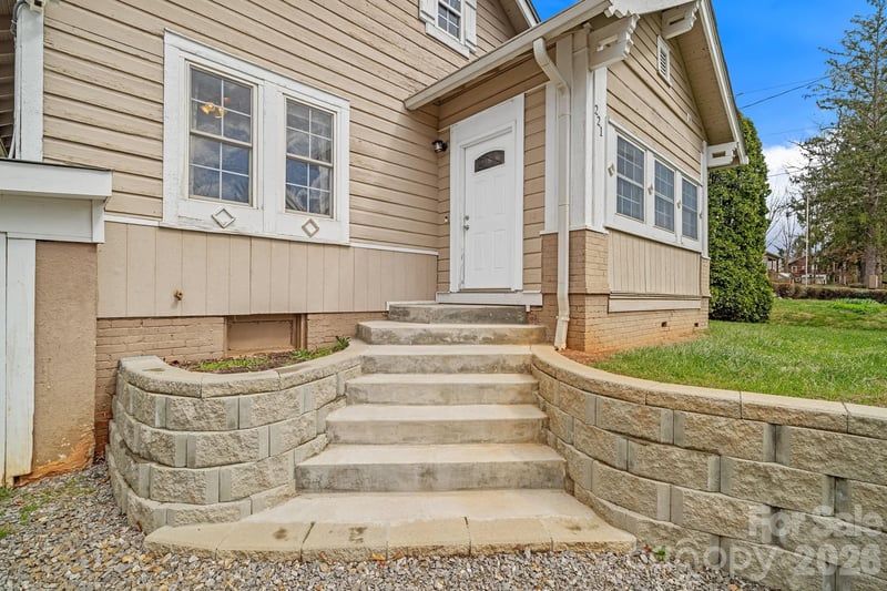221 Summit St, Asheville, NC 28803