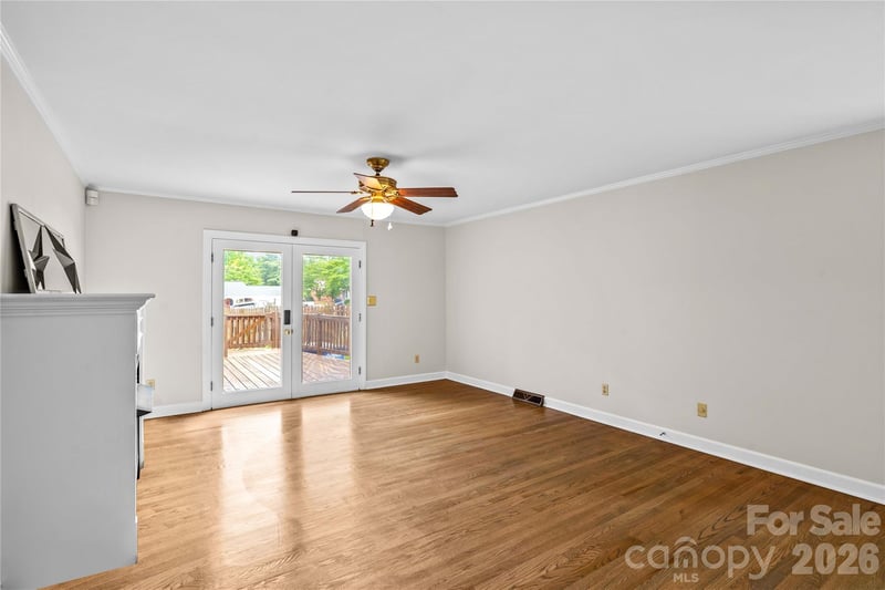 413 Windsor Ln, Statesville, NC 28677