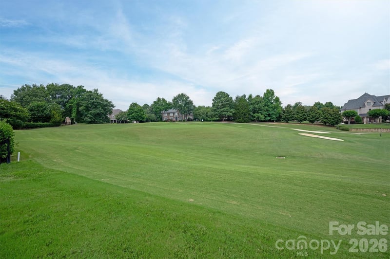 1048 Spyglass Ln, Waxhaw, NC 28173