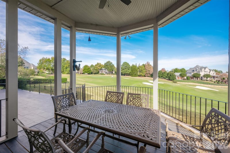 1048 Spyglass Ln, Waxhaw, NC 28173