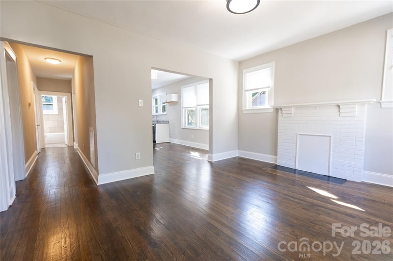 2325 Glenn Ave, Winston Salem, NC 27105