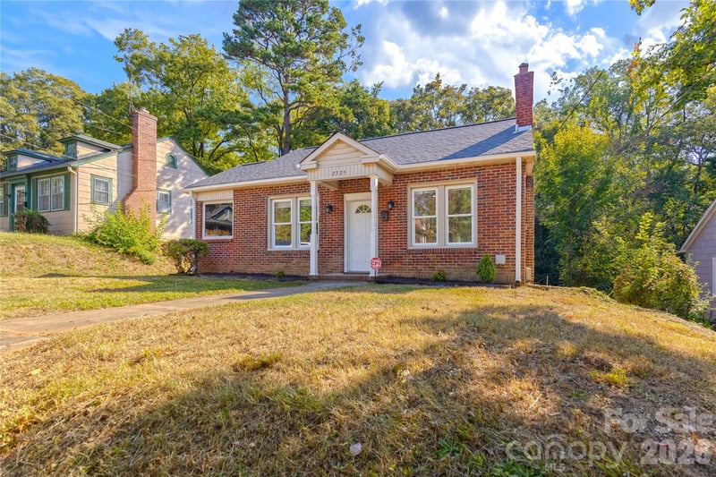 2325 Glenn Ave, Winston Salem, NC 27105