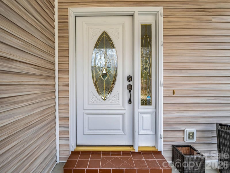 5 Hearthstone Ln, Flat Rock, NC 28731