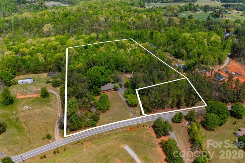 1737 Whitesides Rd, Forest City, NC 28043
