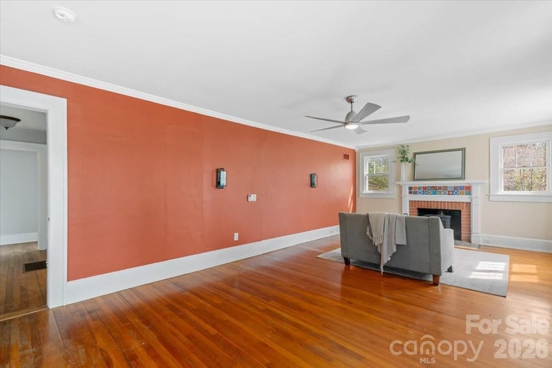 63 Washington Ave, Asheville, NC 28804