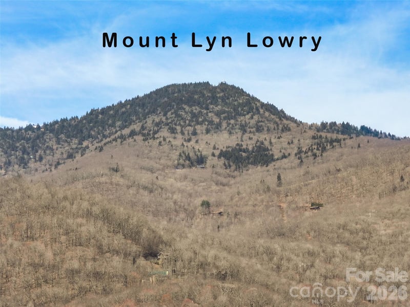 33 Freedom Dr, Waynesville, NC 28786