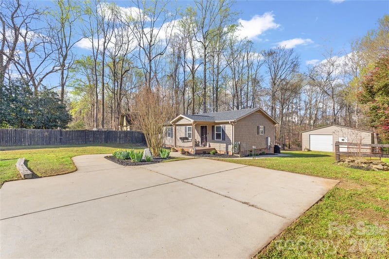 1755 Earl Dr, Fort Mill, SC 29715