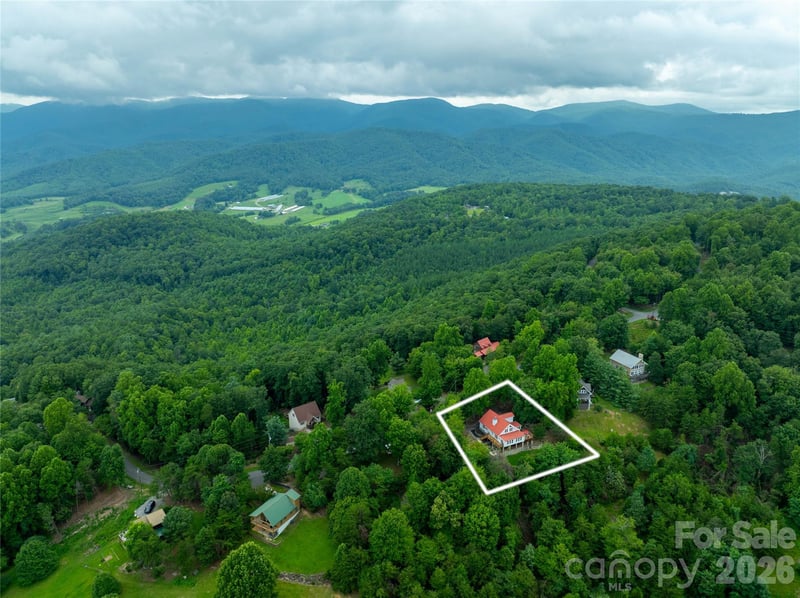 197 Fairview Dr, Traphill, NC 28685
