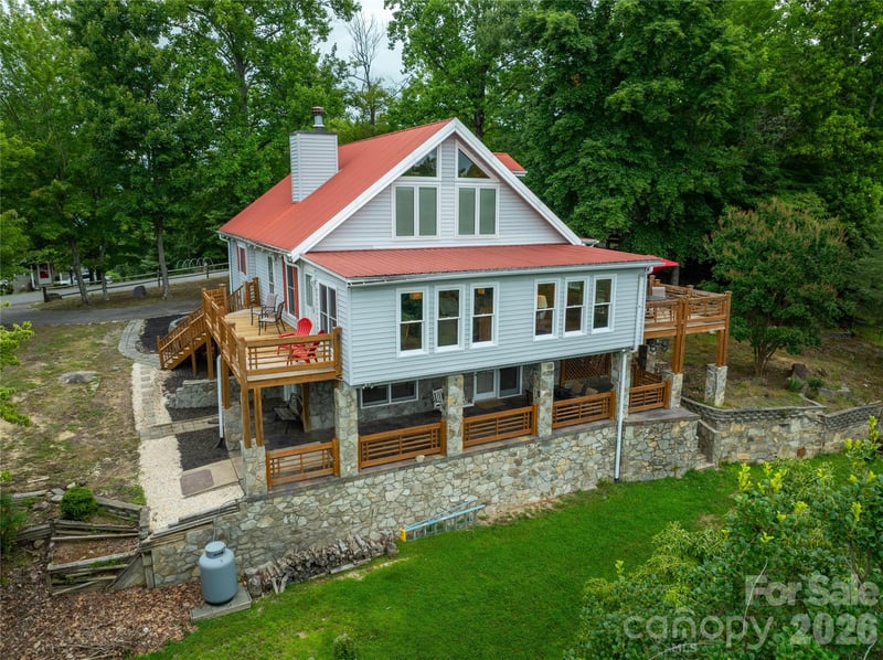 197 Fairview Dr, Traphill, NC 28685