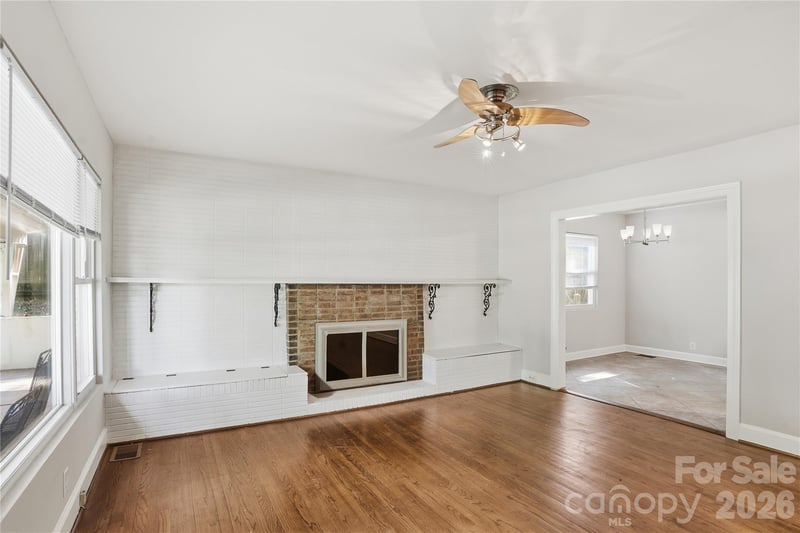 25 Ridenhour Ct, Concord, NC 28205