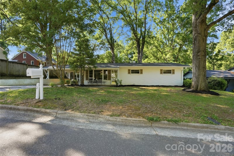 25 Ridenhour Ct, Concord, NC 28205