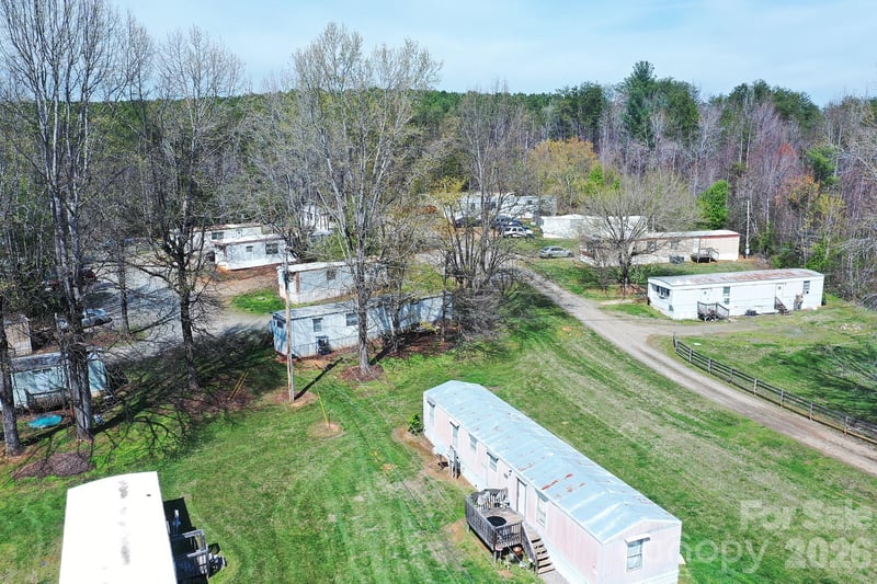 5873 Jenkins Rd, Morganton, NC 28655