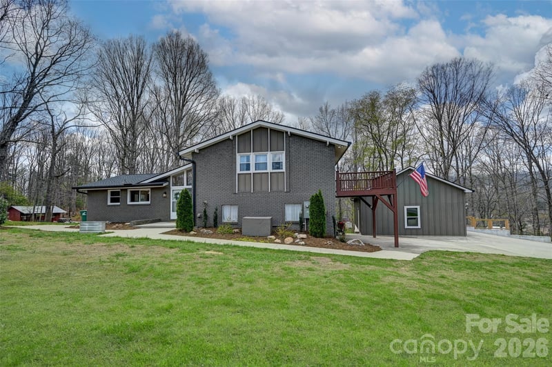 46 Mountain View Dr, Arden, NC 28704