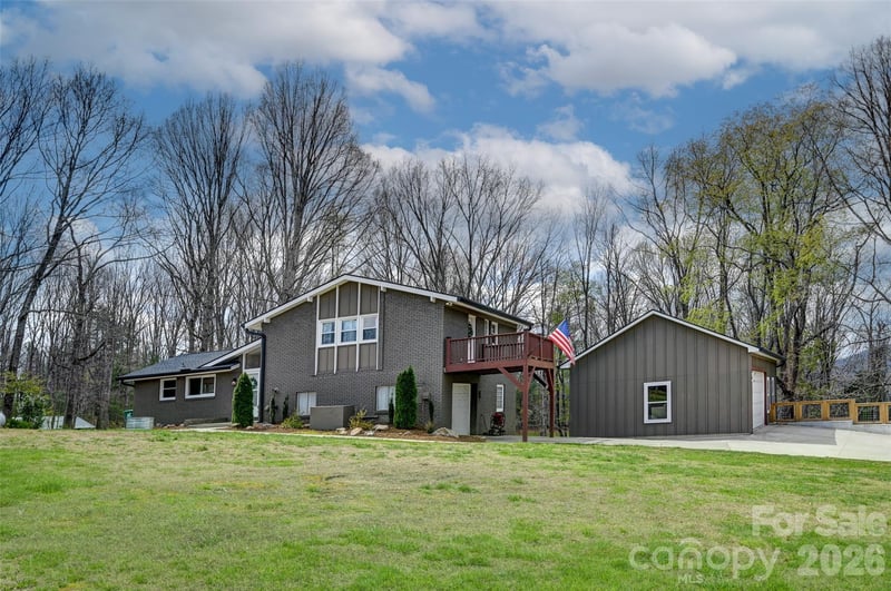 46 Mountain View Dr, Arden, NC 28704