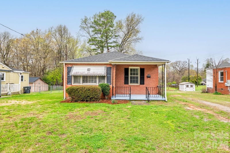 414 Ridge St, Stanley, NC 28164