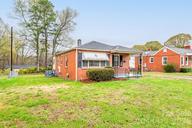 414 Ridge St, Stanley, NC 28164