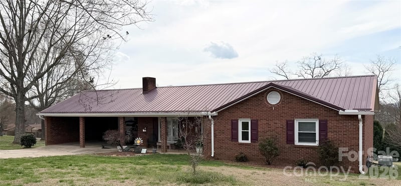 1709 Acorn Ave, Hudson, NC 28638