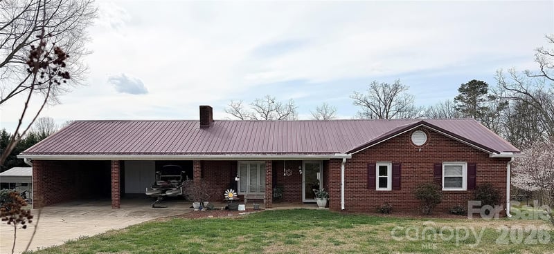 1709 Acorn Ave, Hudson, NC 28638