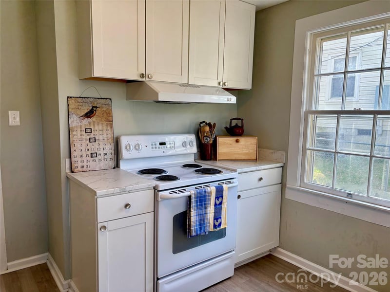 214 Maine Ave, Bessemer City, NC 28016