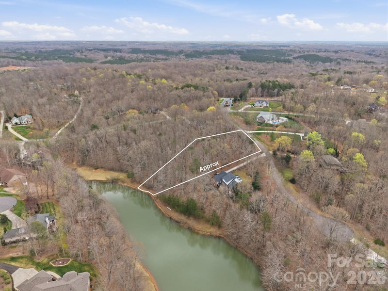 130 Harborgate Dr, Statesville, NC 28625