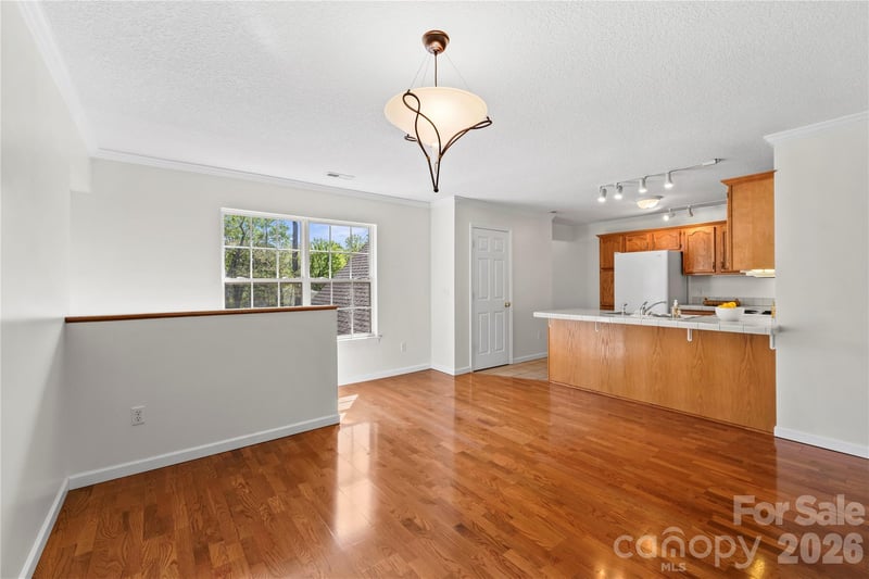 206 Waters Edge Dr, Weaverville, NC 28787
