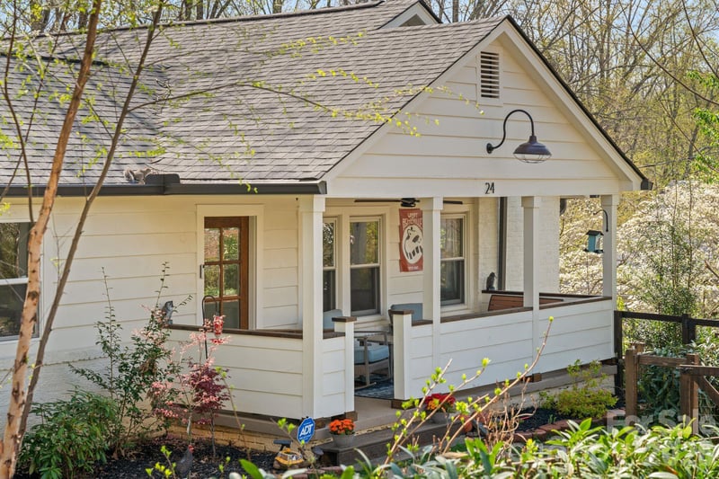24 Dellwood St, Asheville, NC 28806