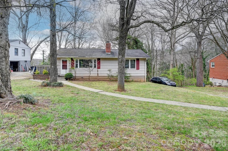 297 White Pine Dr, Asheville, NC 28805