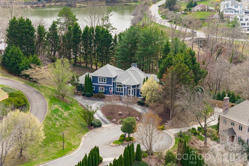 6 Oxford Ct, Asheville, NC 28804