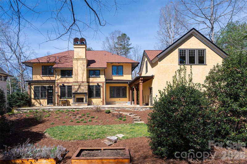 236 Racquet Club Rd, Asheville, NC 28803