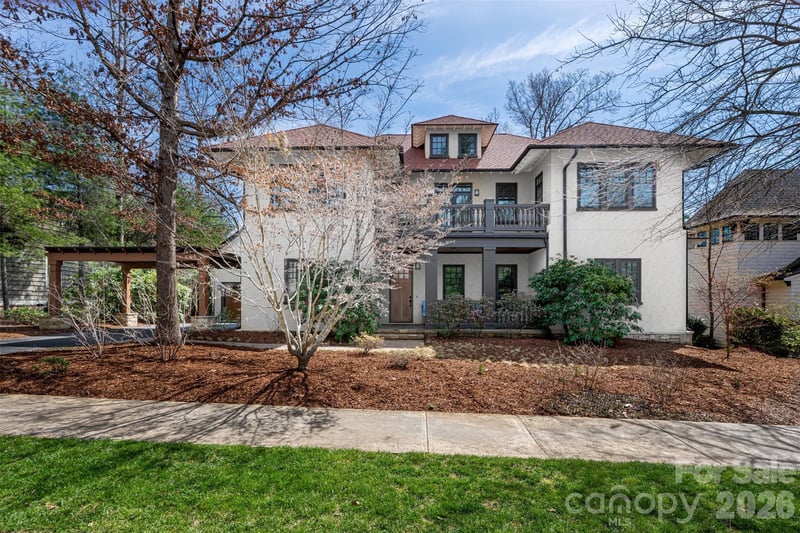 236 Racquet Club Rd, Asheville, NC 28803