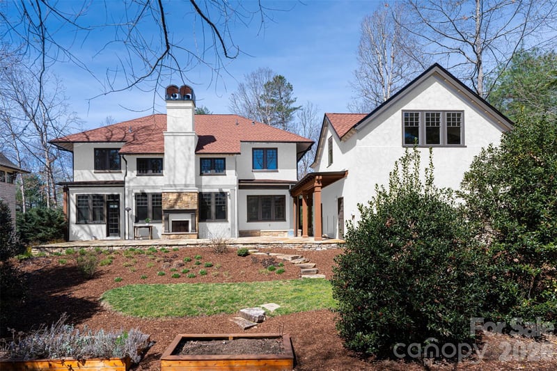 236 Racquet Club Rd, Asheville, NC 28803