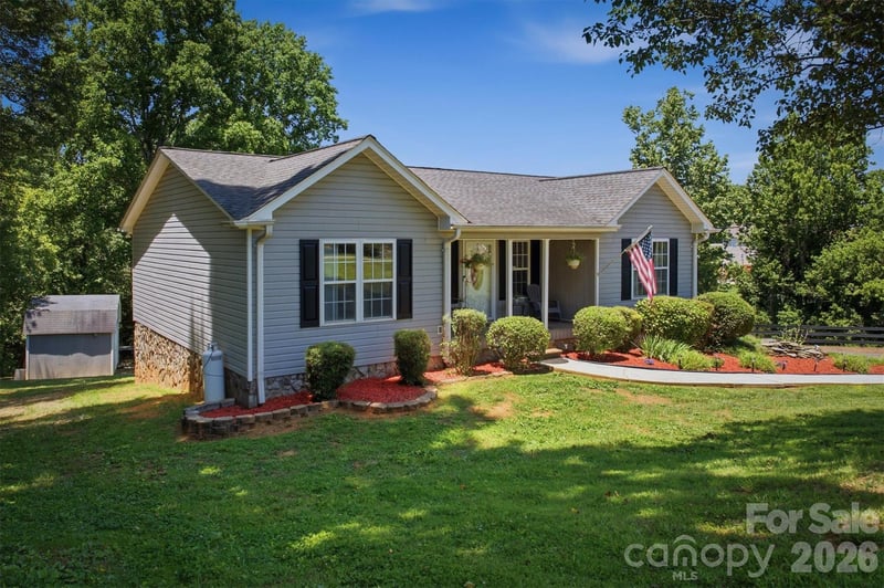 4015 Fairview Dr, Maiden, NC 28650